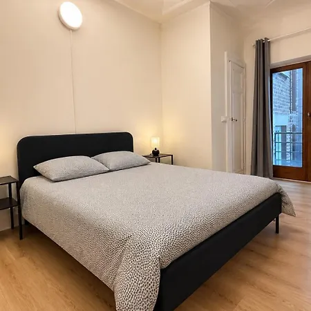 Orléan 41 B Centre-gare-aéroport Apartamento Charleroi